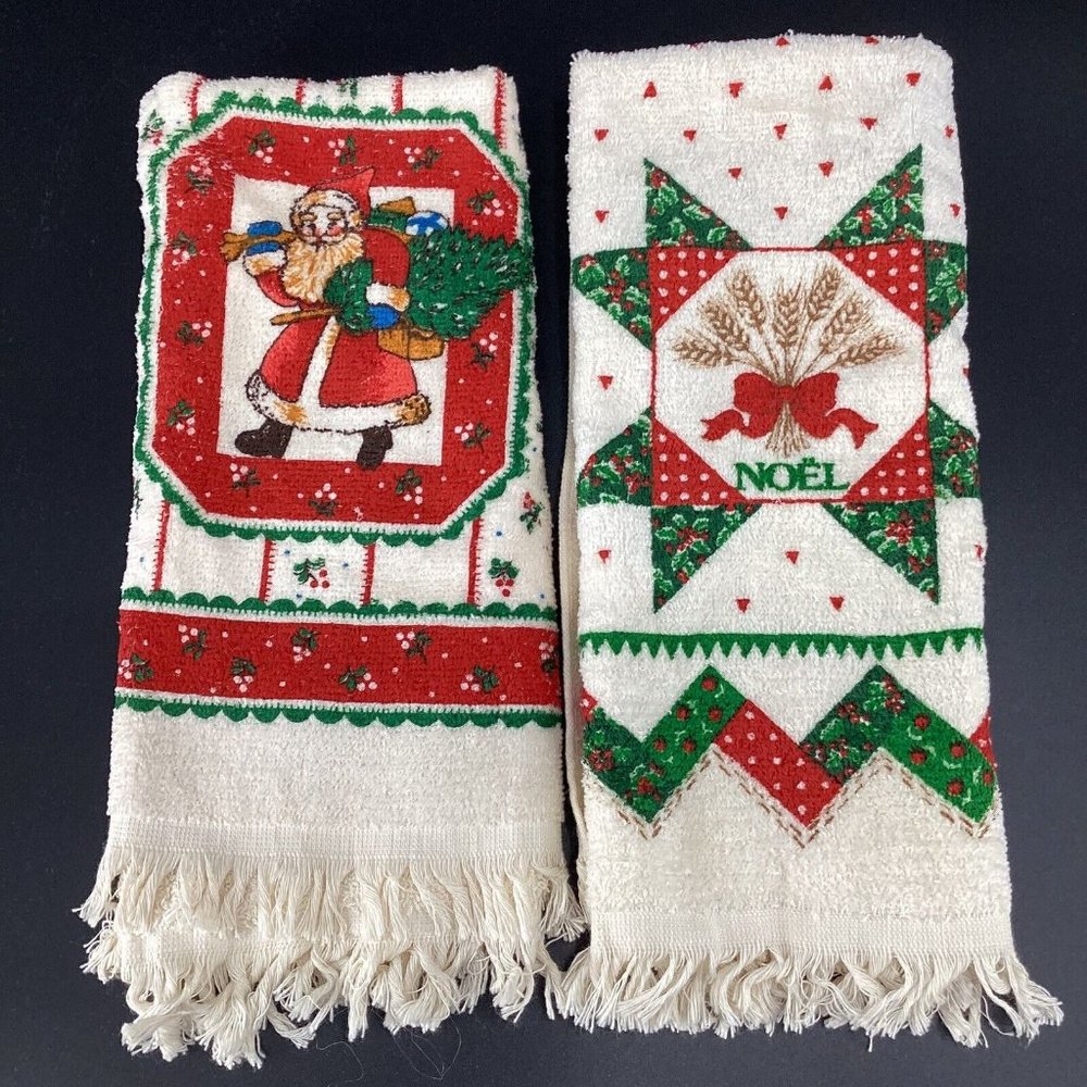 Vintage Lot of 2 Christmas Cotton Blend Printed B&D Kitchen Towels One With Tags